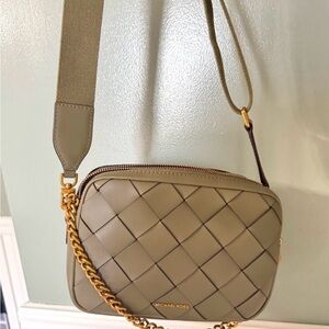 Michael Kors Woven Medium Double Zip Chain Camera Crossbody Bag. Like New!
